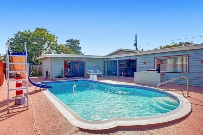 property at 3321 SW 32 Ave