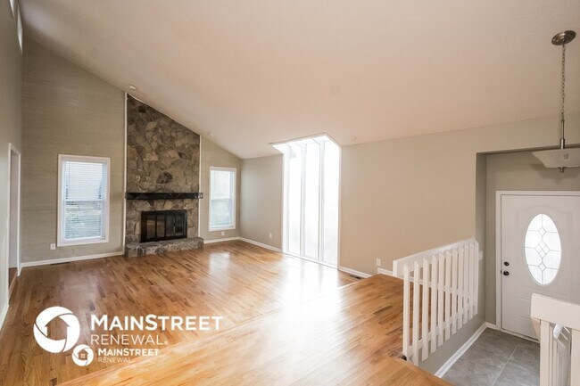 5221 Island Dr in Stone Mountain, GA - Foto de edificio - Building Photo