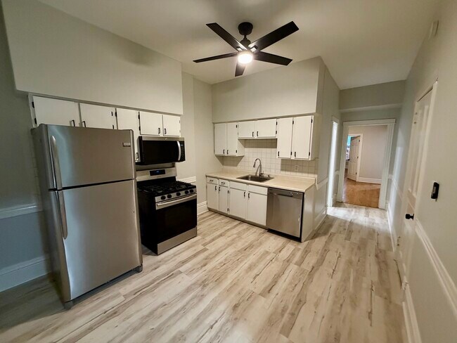 845 N Mozart St in Chicago, IL - Building Photo - Building Photo