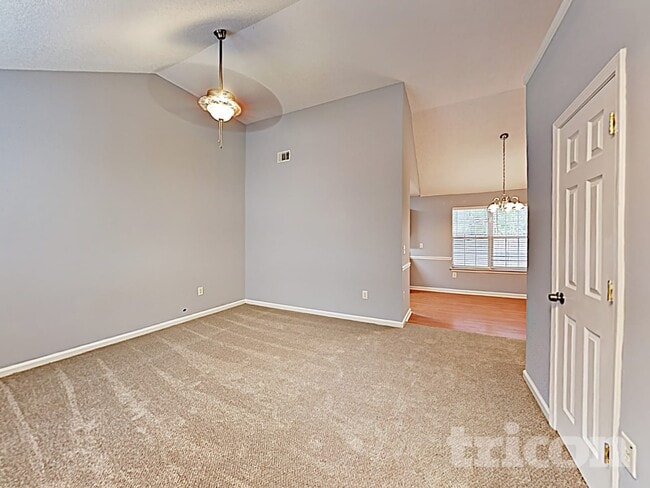 6030 Crooked Creek Dr. in Rex, GA - Building Photo - Building Photo