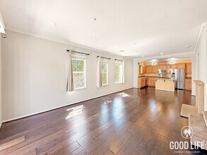 16934 Vasquez Way in San Diego, CA - Building Photo - Building Photo