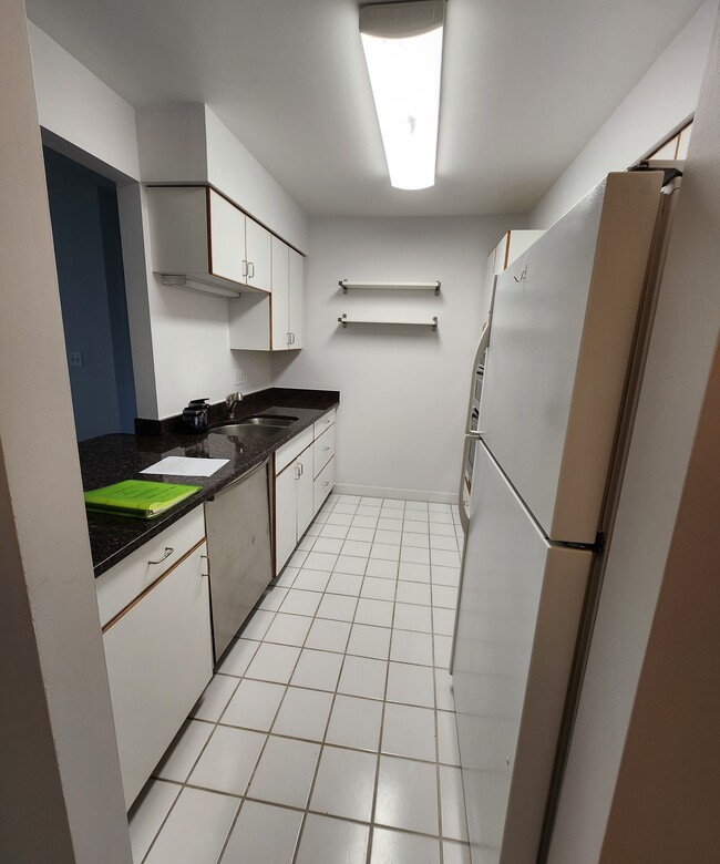 61 Rosemary St, Unit 100