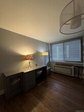 275 W 96th St in New York, NY - Building Photo - Building Photo