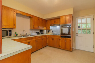 2118 Skylake Dr in Columbus, GA - Building Photo - Building Photo