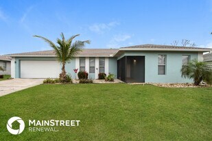 907 Algardi St SE in Palm Bay, FL - Building Photo