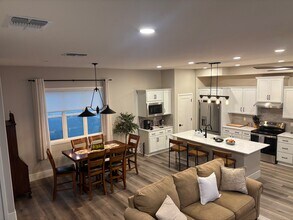 451 Dowitcher Walk in West Sacramento, CA - Building Photo - Building Photo