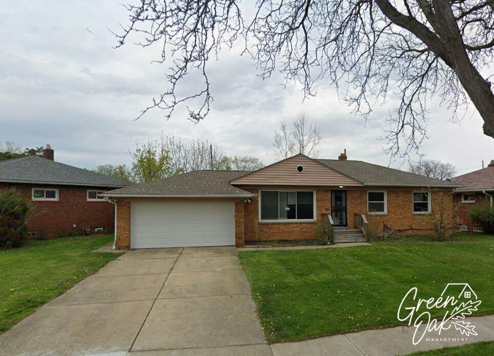 19201 Hathaway Ln in Warrensville Heights, OH - Building Photo