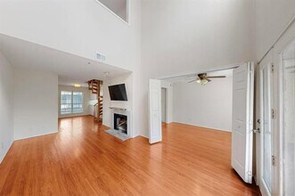 4303 Buena Vista St in Dallas, TX - Building Photo - Building Photo