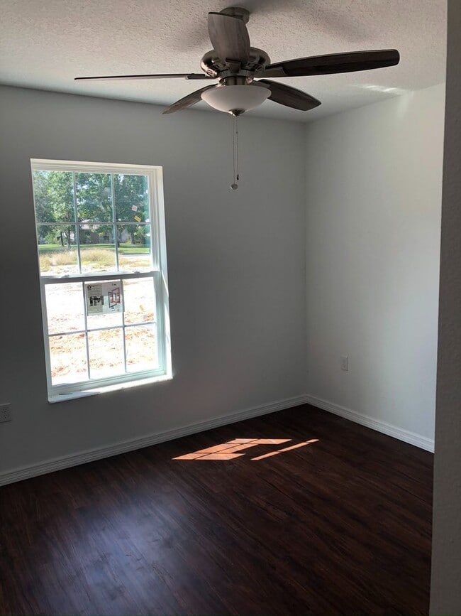 9327 W Caravan Path in Crystal River, FL - Building Photo - Building Photo