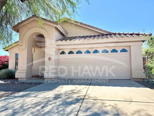 property at 437 W San Angelo St