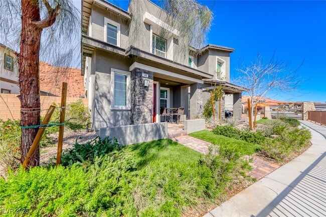 property at 148 Kimberlite Dr