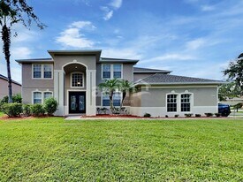 2300 Treetop Ln in Kissimmee, FL - Building Photo