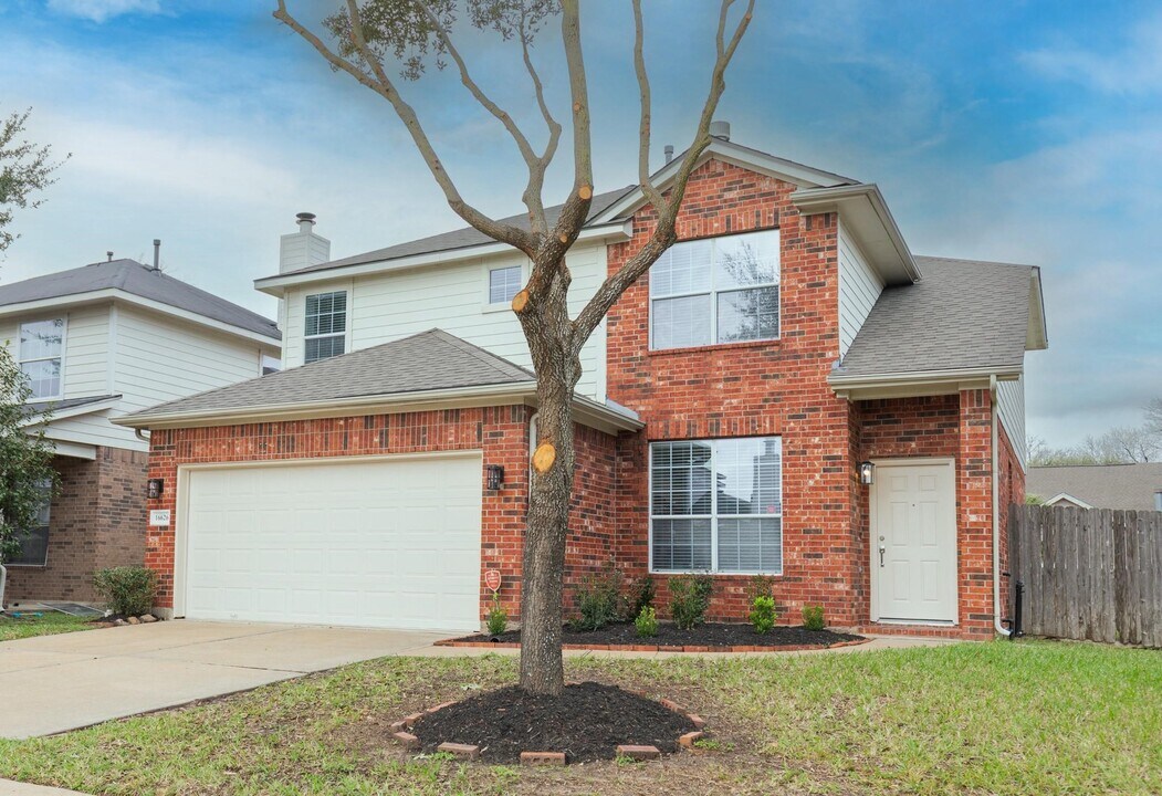 16626 Pademelon Dr in Sugar Land, TX - Building Photo