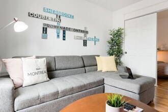 4627 Rue Ontario E in Montréal, QC - Building Photo - Building Photo