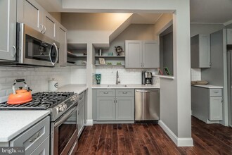1241 S 18th St in Philadelphia, PA - Building Photo - Building Photo