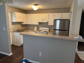 125 Wellington Ct in Athens, GA - Building Photo - Building Photo