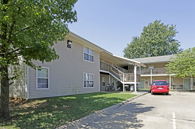 Collindale Heights Apartments in Fayetteville, AR - Foto de edificio - Building Photo