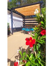 2 Newtown Turnpike, Unit Apt. in Weston, CT - Foto de edificio - Building Photo