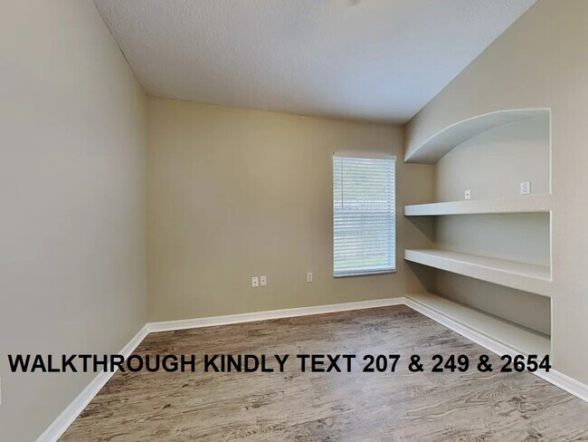 property at 2225 Elizabeth Dr