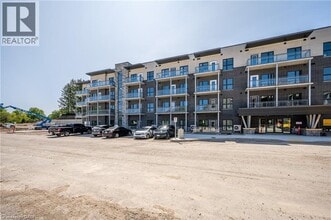 1201 Lackner Blvd in Kitchener, ON - Building Photo - Building Photo