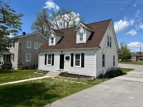129 Dupont Cir in Waynesboro, VA - Building Photo - Building Photo
