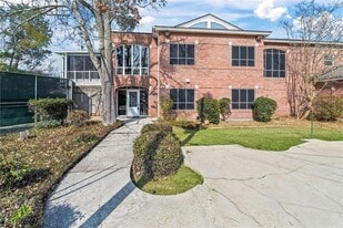 632 Village Ln S in Mandeville, LA - Building Photo