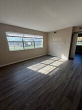 1450 Meadowview Dr in Marion, IA - Building Photo - Building Photo