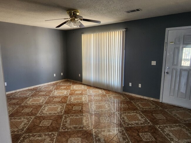 413 S Fulton St in Clarksville, AR - Building Photo - Building Photo