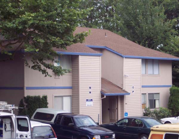 18th Court Apartments in Gresham, OR - Building Photo