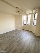 1542 N Kedzie Ave in Chicago, IL - Building Photo - Building Photo