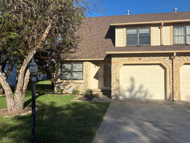 1131 Anthony Ct in Greenwood, IN - Building Photo - Building Photo