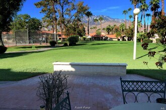 6065 Montecito Dr in Palm Springs, CA - Building Photo - Building Photo