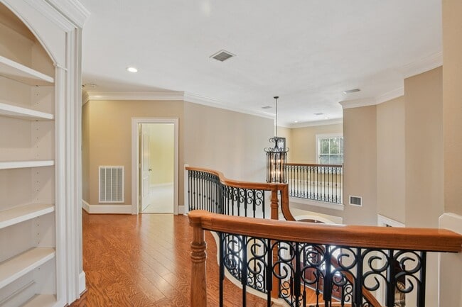 property at 2 Wilmington Ct