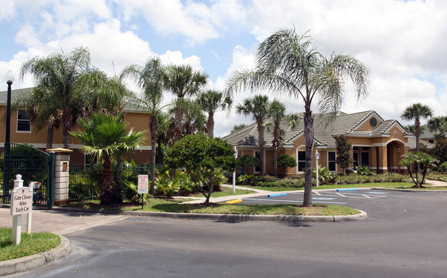 Royal Palm Key in Tampa, FL - Foto de edificio - Building Photo