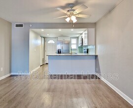 1000 3rd St in Neptune Beach, FL - Building Photo - Building Photo