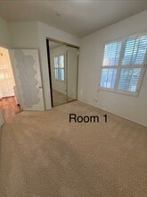 2307 Ternberry Ct in Tustin, CA - Building Photo - Building Photo