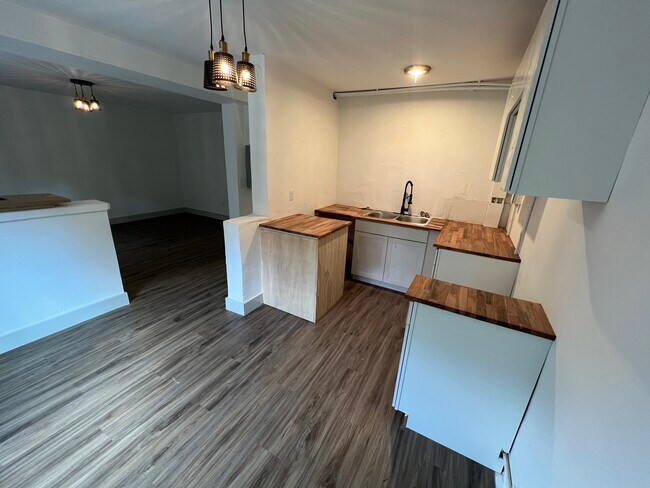 property at 1105 Sewanee Dr