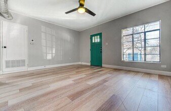 3904 Maplewood Ave in Austin, TX - Building Photo - Building Photo