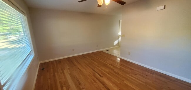 5044 N Salina St in Wichita, KS - Building Photo - Building Photo