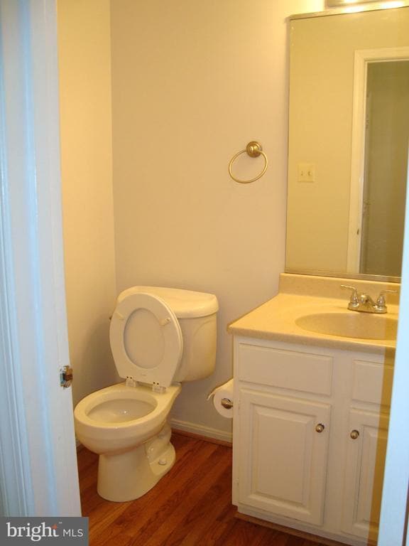 7813 Heatherton Ln in Potomac, MD - Building Photo - Building Photo