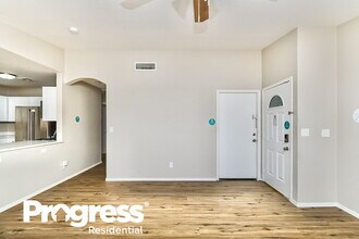 5493 S Via Guayaquil in Tucson, AZ - Foto de edificio - Building Photo