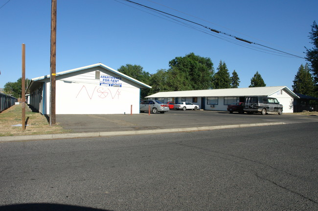 1113 N 4th St in Yakima, WA - Building Photo - Building Photo