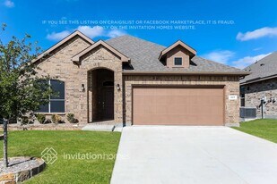 137 Wagon Mound Dr in Waxahachie, TX - Building Photo