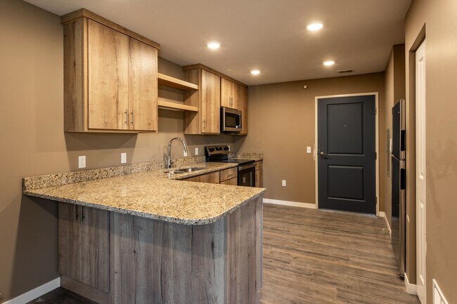 1130 West Apartments in St. Cloud, MN - Building Photo - Interior Photo