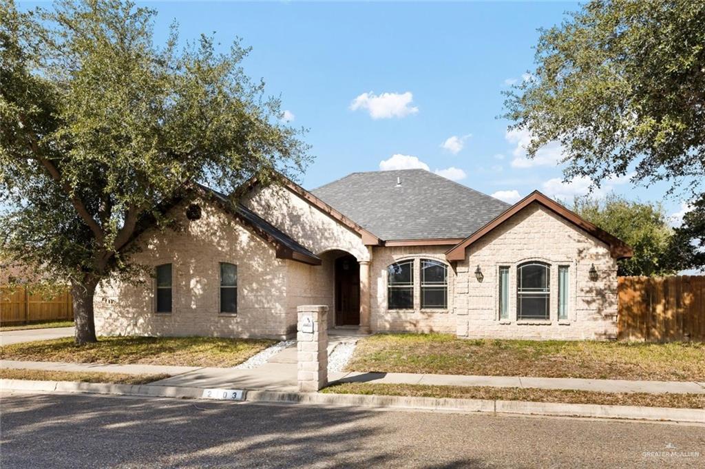 2103 N 49th Ln in McAllen, TX - Building Photo