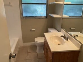 3812 Havengate Way in Sacramento, CA - Foto de edificio - Building Photo