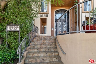 1255 Federal Ave in Los Angeles, CA - Building Photo - Building Photo