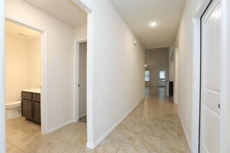 24326 N Newcastle Bay Trail in Spring, TX - Building Photo - Building Photo