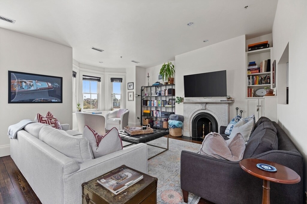 433 Columbus Ave in Boston, MA - Building Photo