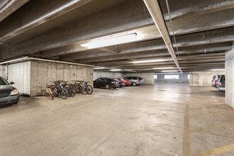 University Towers Apartments-Student in Orem, UT - Foto de edificio - Interior Photo